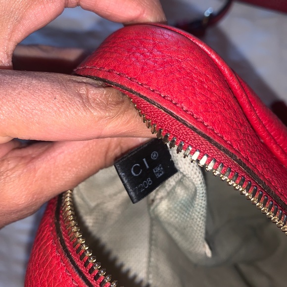 SELLING GUCCI DISCO BAG, gently used - Picture 6 of 7